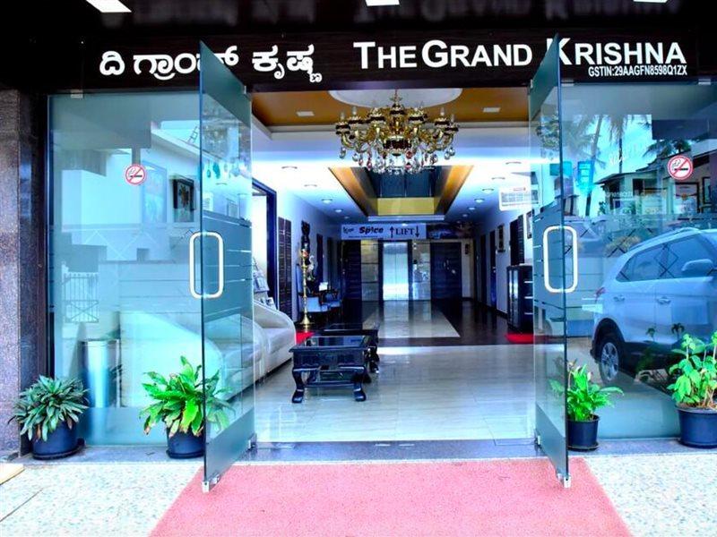 The Grand Krishna Luxury Hotel Chikmagalur Luaran gambar