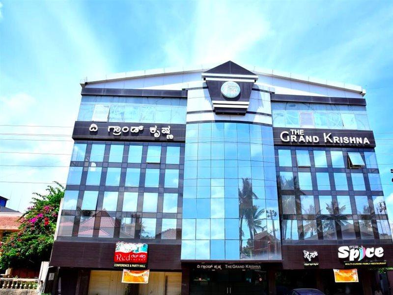 The Grand Krishna Luxury Hotel Chikmagalur Luaran gambar