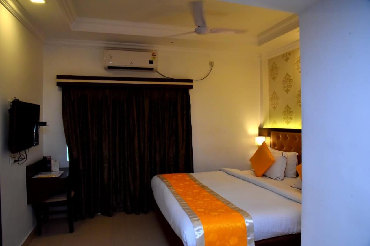 The Grand Krishna Luxury Hotel Chikmagalur Luaran gambar